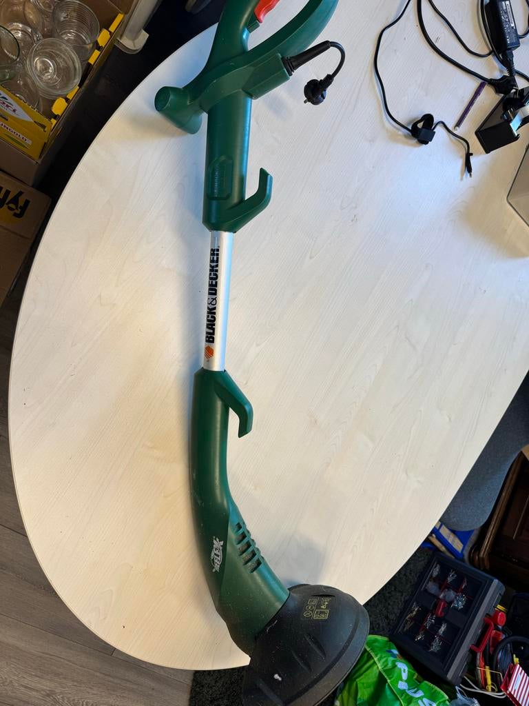 Black & Decker Onkruidtrimmer - Elektrisch, Tuin en Terras, Grastrimmers, Gebruikt, Elektrisch, 30 tot 50 cm, Ophalen of Verzenden