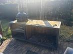 Stevig BBQ meubel van hout en metaal (zonder BBQ), Tuin en Terras, Buitenkeukens, Ophalen of Verzenden, Gebruikt, Houtskool, Vrijstaand