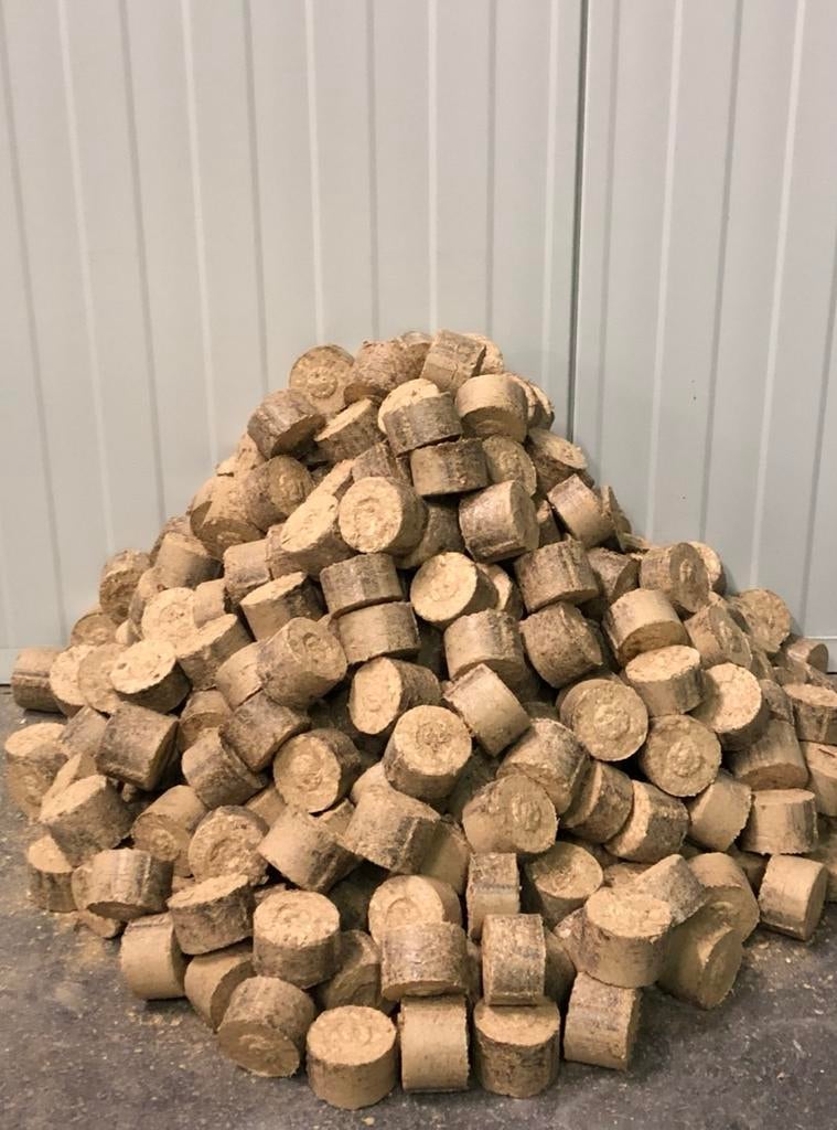 Eiken briketten, stook hout, kachelhout., Tuin en Terras, Haardhout, Minder dan 3 m³, Ophalen