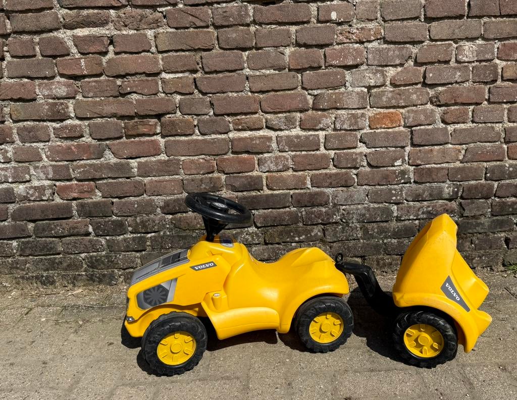 Super leuke gele Rolly Toys looptractor Volvo met kiepkar, Ophalen, Gebruikt