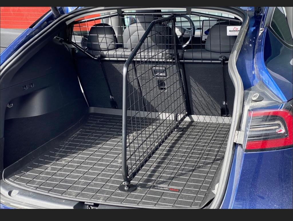 Hondenrek Tesla model y , Guardsman met compartimentering, Ophalen of Verzenden, Zo goed als nieuw