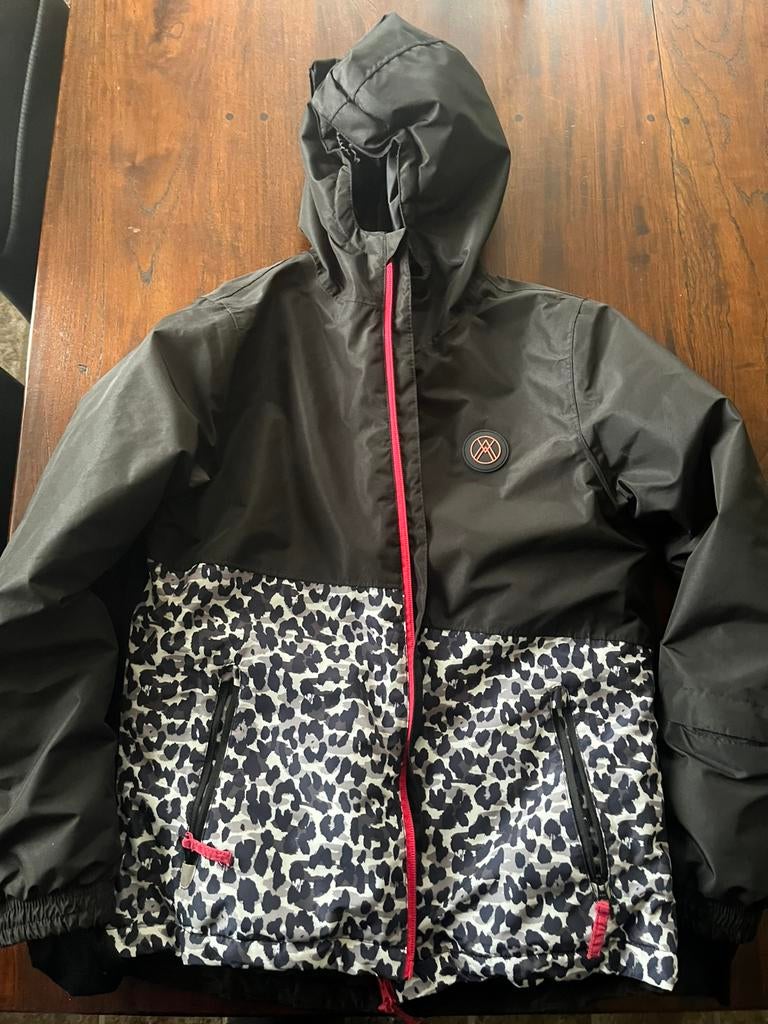 Ski jas maat 146/152, Kinderen en Baby's, Kinderkleding | Maat 146, Ophalen of Verzenden, Zo goed als nieuw, Meisje, Jas