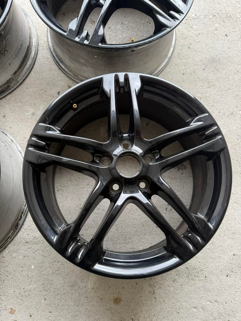 Renault Clio 3 RS Ax-L velgen – zwart glans – nette set!, Auto-onderdelen, Banden en Velgen, Ophalen, 19 inch, Zomerbanden, Velg(en)