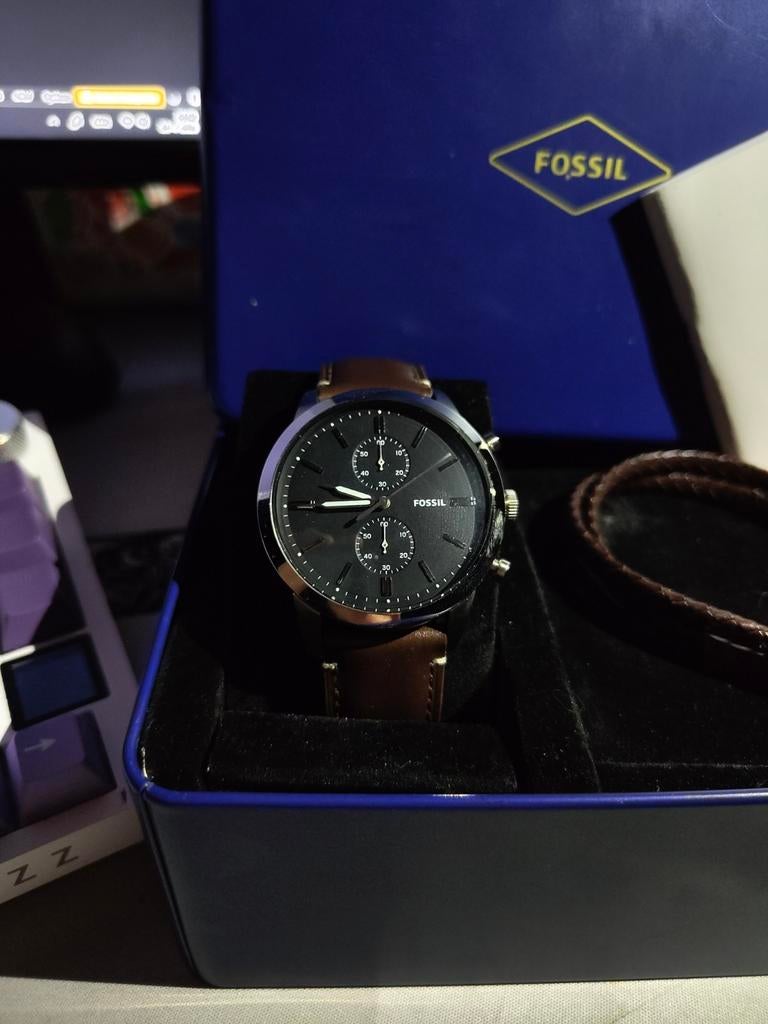 Fossil horloge met leren bandje - Zo goed als nieuw, Ophalen of Verzenden