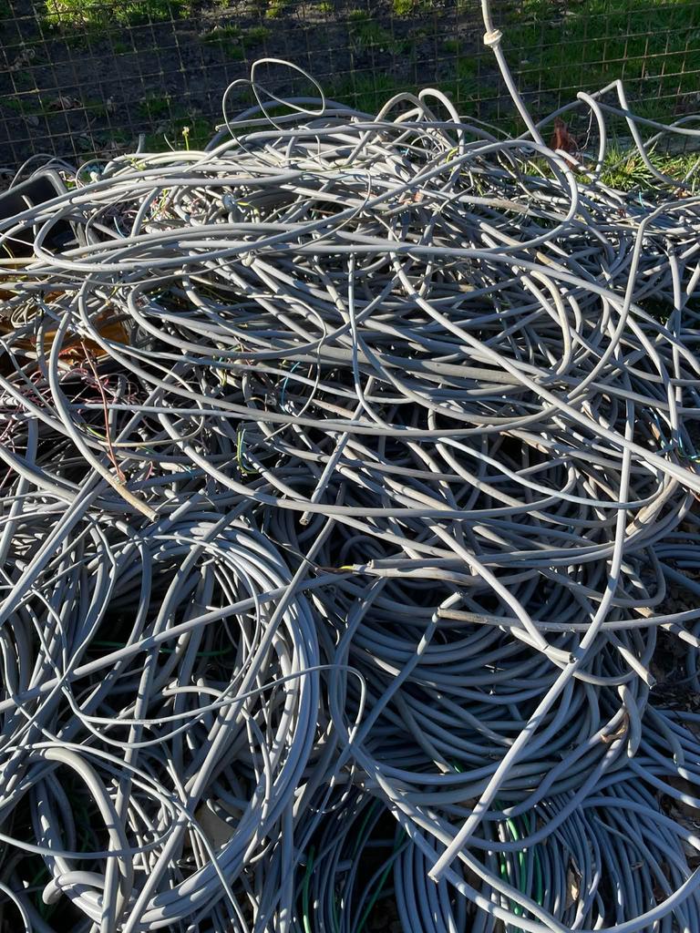 Gezocht: Afval kabel tegen hoge prijzen, Ophalen, Gebruikt, Kabel of Snoer