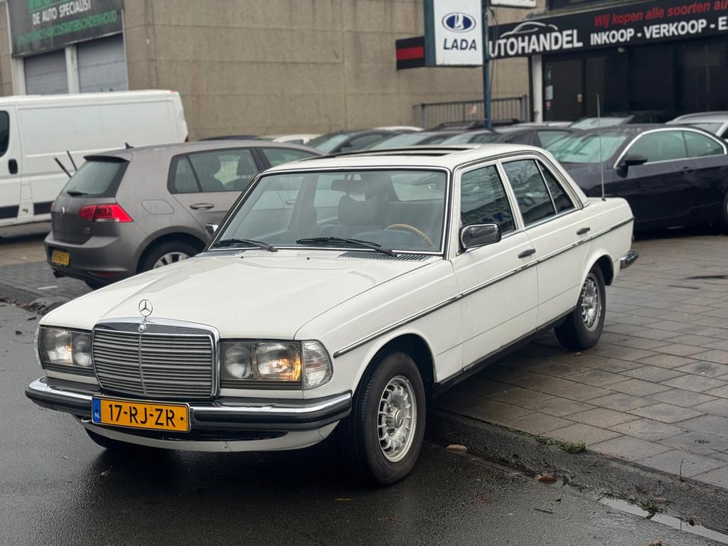 Mercedes-Benz 200-280 (W123) 280 E, Auto's, Achterwielaandrijving, Gebruikt, 156 pk, 2717 cc