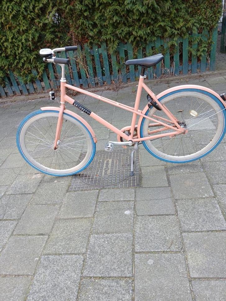 Veloretti fiets - Roze met blauwe banden, Fietsen en Brommers, Fietsen | Dames | Damesfietsen, Gebruikt, Overige merken, 50 tot 53 cm