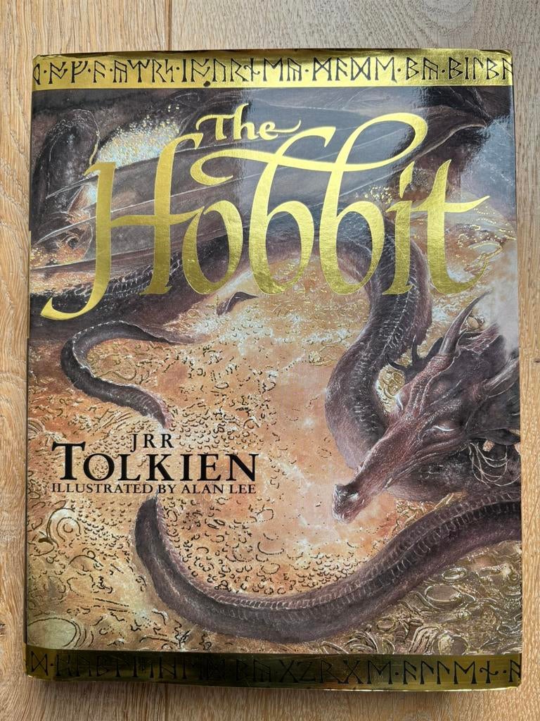 Tolkien - The Hobbit (Illustrated by Alan Lee), Boeken, Ophalen of Verzenden, Zo goed als nieuw