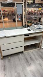 Wit met bruien kast voor kassa gebruiken, Ophalen, 50 tot 100 cm, Zo goed als nieuw, 150 tot 200 cm