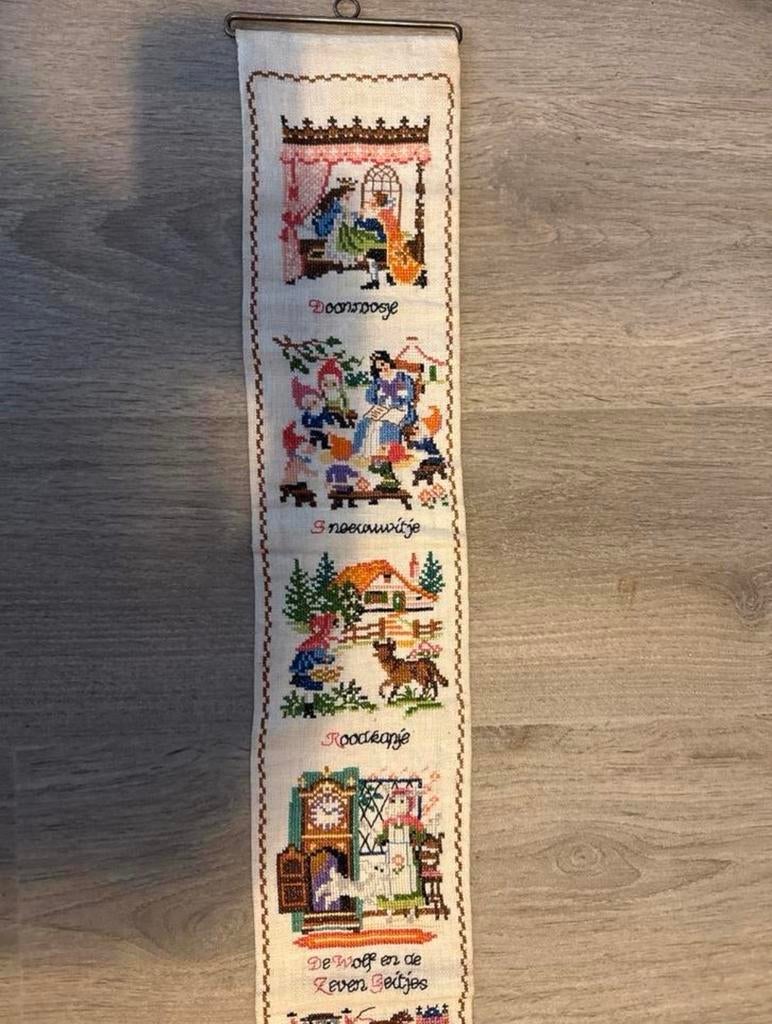 Geborduurd sprookjes wandkleed schellekoord, Ophalen, Gebruikt, Handborduren, Overige typen