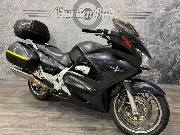 HONDA ST 1300 PAN EUROPEAN (bj 2007), Motoren, Motoren | Honda, Bedrijf, Toermotor, meer dan 35 kW, 4 cilinders, Motorrijbewijs A