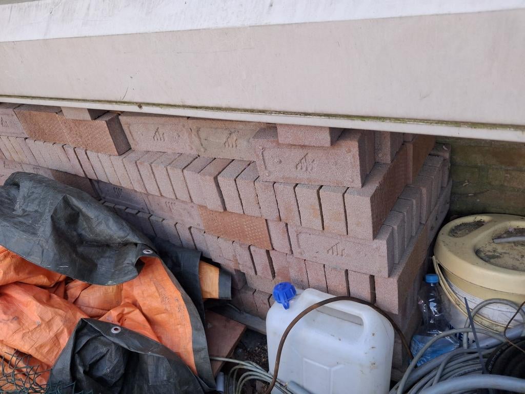 Half pak Metsel stenen nieuw, Doe-het-zelf en Verbouw, Metselstenen, Ophalen, Nieuw, Bakstenen