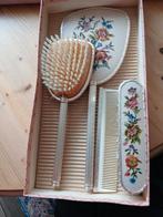Vintage   spiegel kam en  borstels in doos, Ophalen of Verzenden