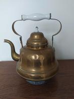 Waterketel messing antiek met porcelein handvat, Ophalen of Verzenden
