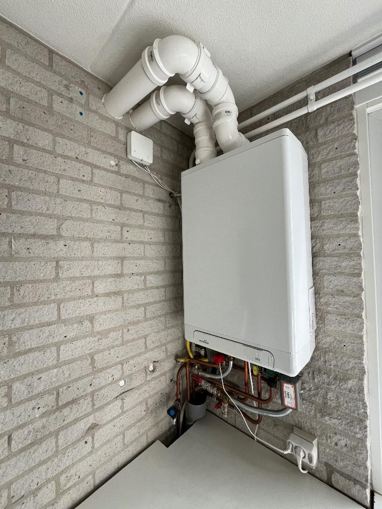 Combi cv ketel Bouwjaar 2020, Ophalen, 30 tot 80 cm, Gebruikt, Hoog rendement (Hr)