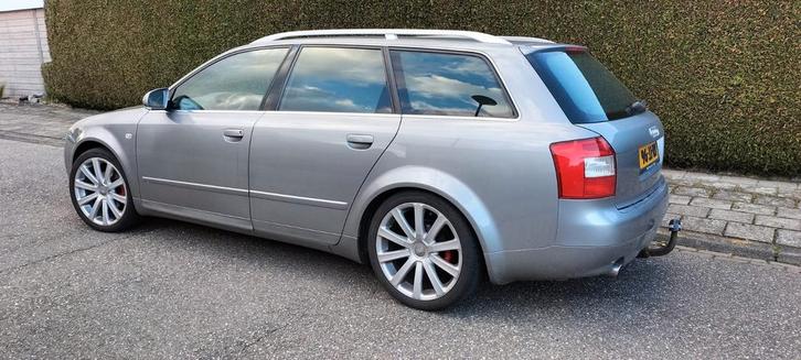 Audi A4 1.8 Avant 110KW 2002 Grijs, Auto diversen, Handleidingen en Instructieboekjes, Ophalen