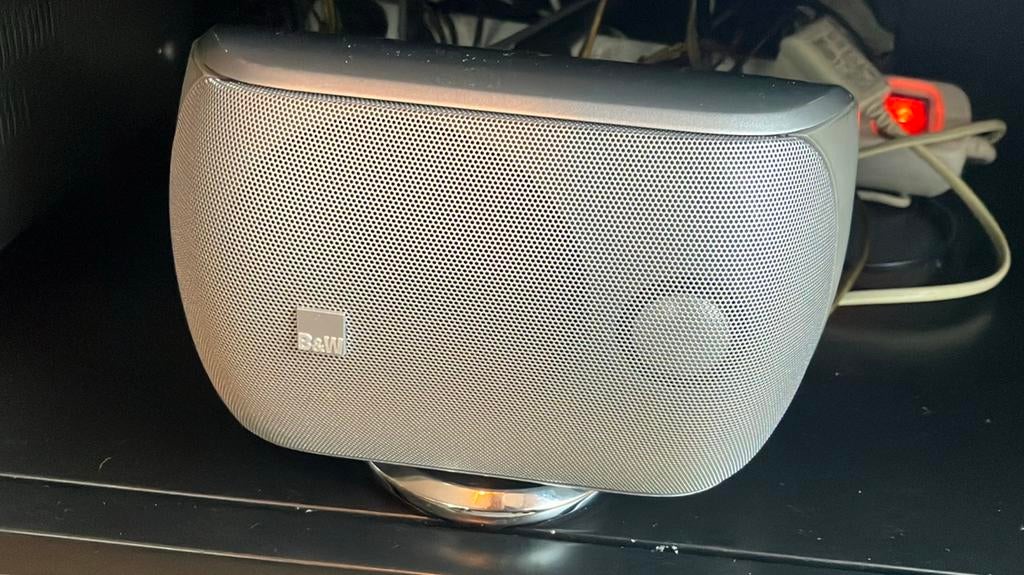 Bowers m1 mk1 center speaker, Ophalen of Verzenden, Zo goed als nieuw, 60 tot 120 watt, Bowers & Wilkins (B&W)