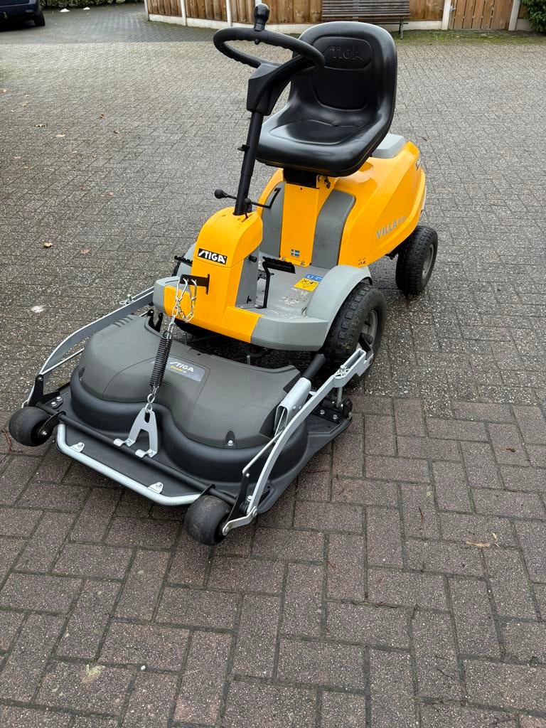 Stiga 14 HST hydrostaat met nieuw 85 cm mulch maaidek., -, -, Ophalen of Verzenden, Zo goed als nieuw
