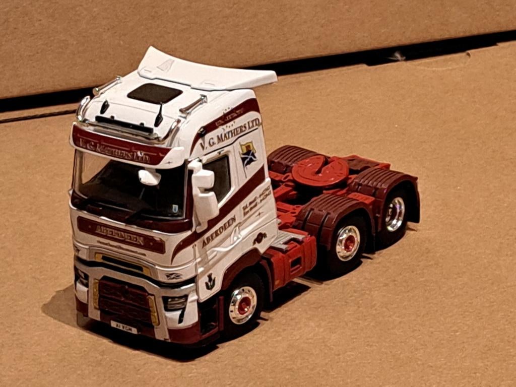 WSI Renault trekker, mooi verbouw project, Hobby en Vrije tijd, Modelauto's | 1:50, Ophalen of Verzenden