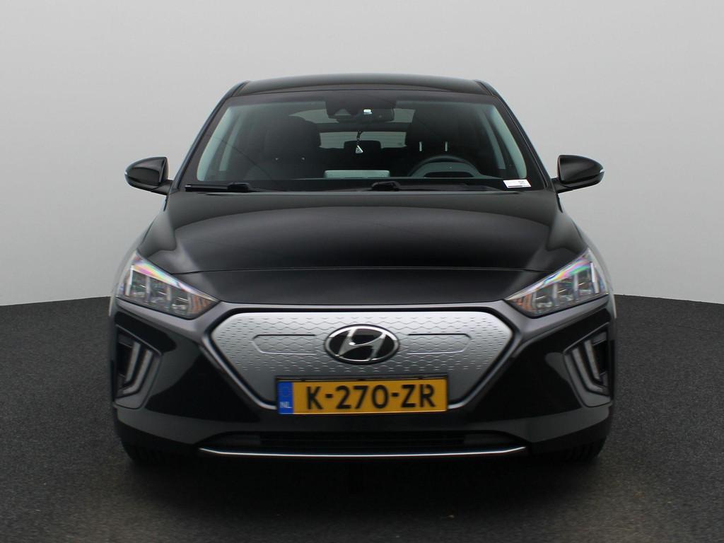 Hyundai IONIQ Comfort EV 38 kWh | LED | Inifinity Audio | Ca, Auto's, Hyundai, 12 maanden, Gebruikt, Zwart, Origineel Nederlands