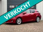 Lexus CT 200h Hybrid 2e EIG / NAVI / CRUISE / CLIMA / LEER, Auto's, Lexus, Euro 5, Gebruikt, 4 cilinders, 24 km/l