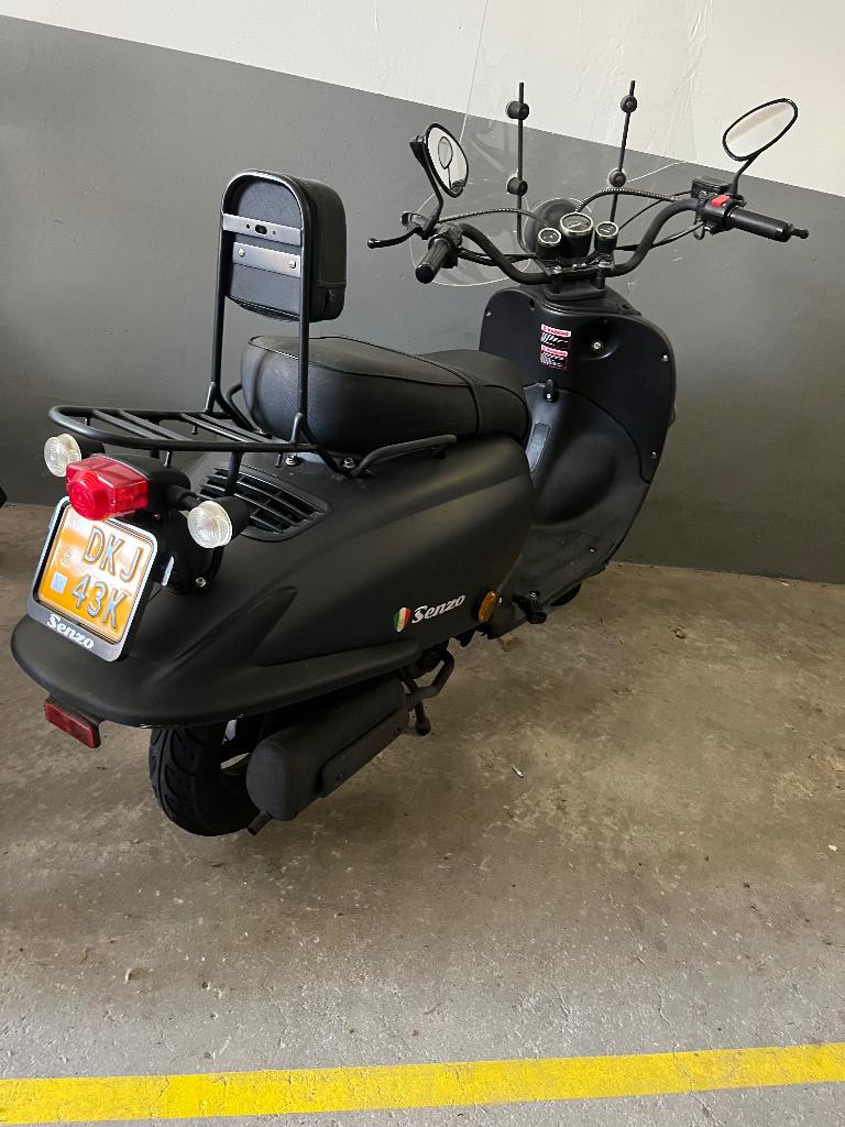 Senzo scooter, Fietsen en Brommers, Gebruikt, Benzine, Ophalen, Overige merken