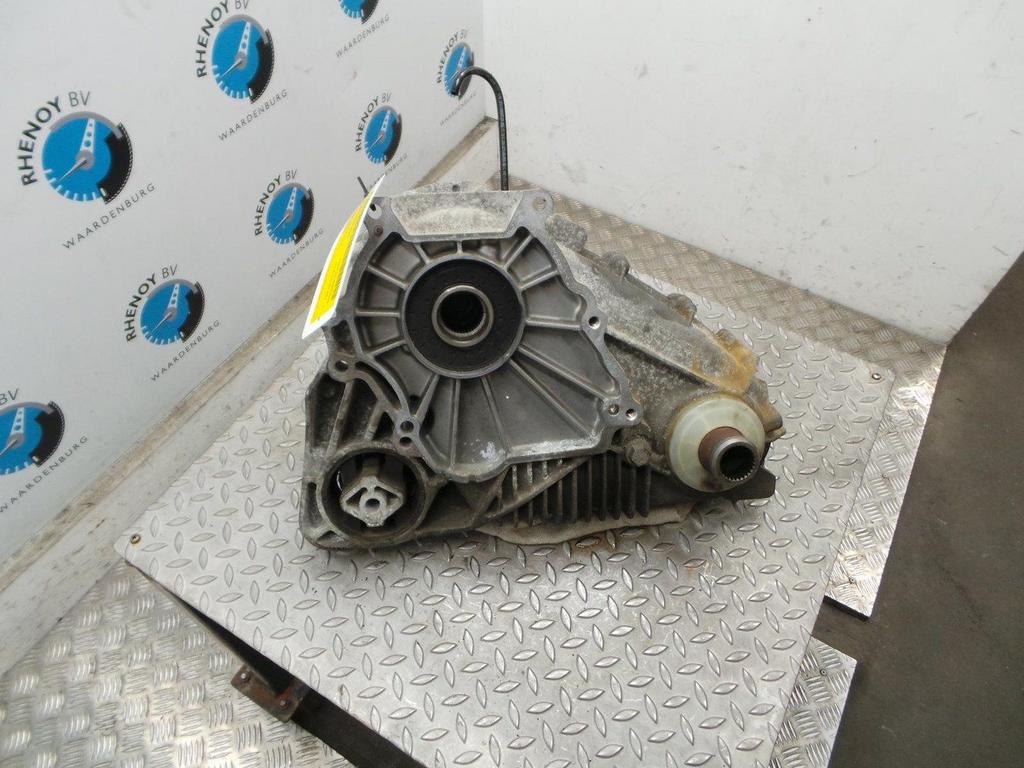 BMW X5 TUSSENBAK 2005, Auto-onderdelen, Ophalen of Verzenden, Gebruikt, Stiba lid
