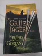 De Grijze Jager 1 - De ruïnes van Gorlan, Ophalen of Verzenden, Zo goed als nieuw, Populaire fictie