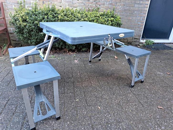 Outsunny Picknicktafel (koffer), Tuin en Terras, Picknicktafels, Ophalen