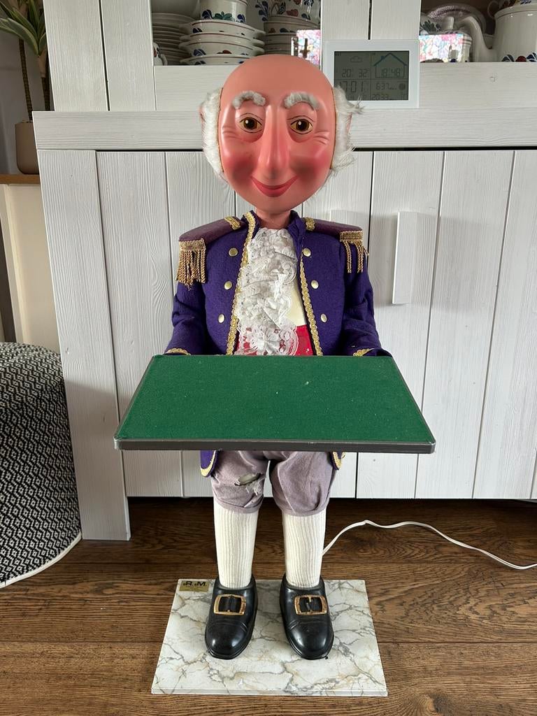 Bewegende Lakei Ober Etalage Figuur Mechanisch, Ophalen, Gebruikt