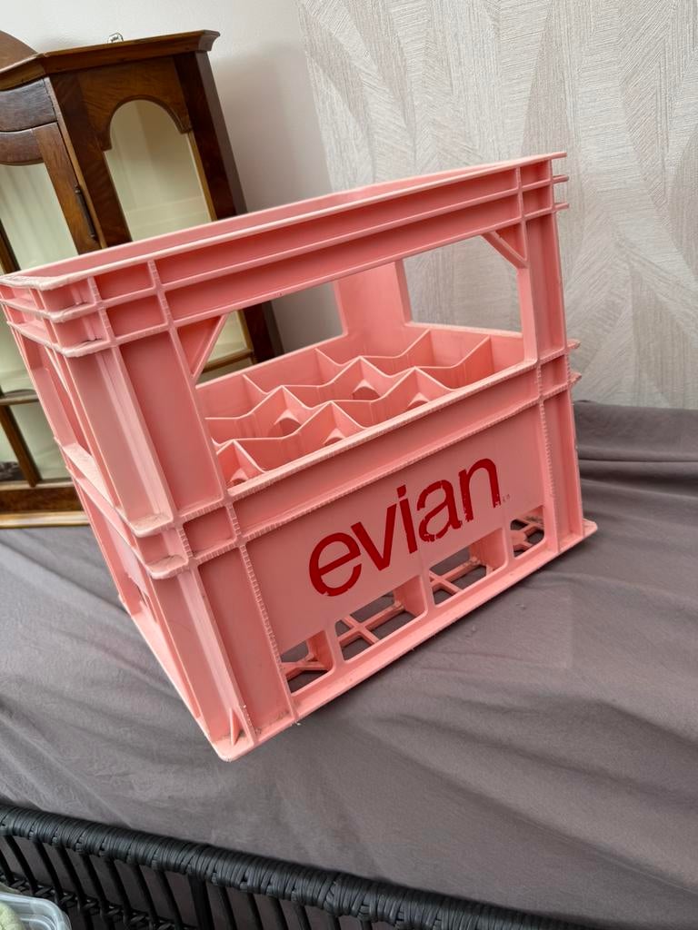 Evian kratje, Ophalen, Zo goed als nieuw