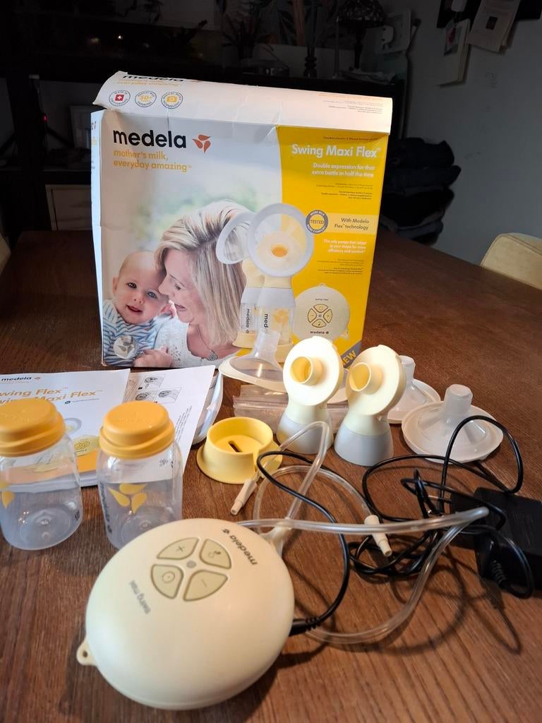 Medela kolfset maxi swing en diversen!, Ophalen of Verzenden, Gebruikt, Borstkolf