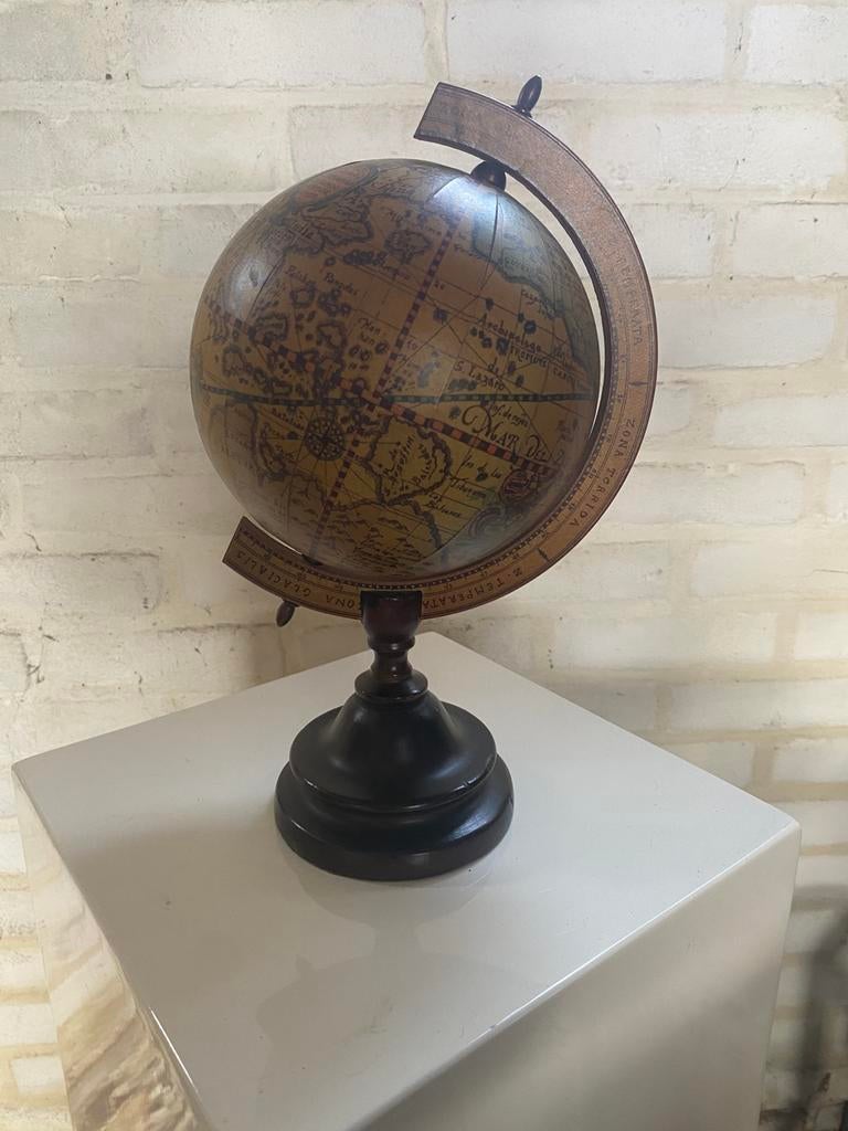 Globe van glas, Ophalen of Verzenden, Zo goed als nieuw