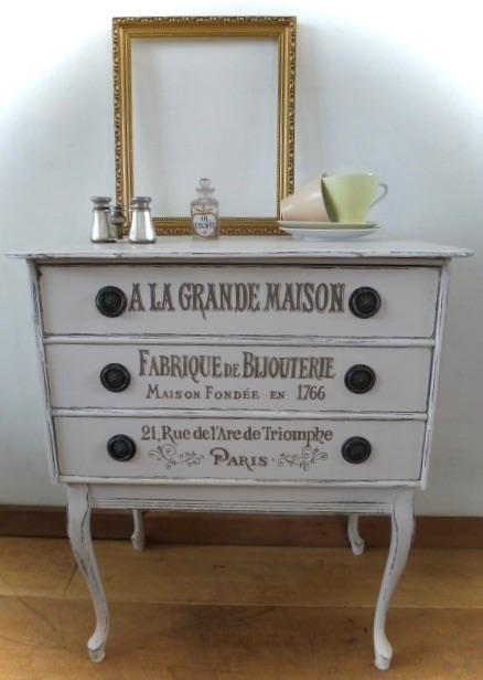 Brocante ladekastje / Queen Ann / landelijk / nachtkastje, Antiek en Kunst, Curiosa en Brocante, Ophalen of Verzenden