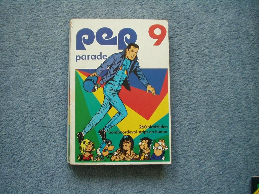 Pep parade nummer 9, rug niet heel mooi, 1973, Boeken, Eén stripboek, Ophalen of Verzenden, Gelezen
