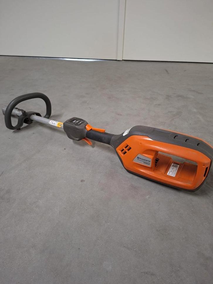 Husqvarna 325 iLK motor unit, Tuin en Terras, Heggenscharen, Gebruikt, Accu, Ophalen