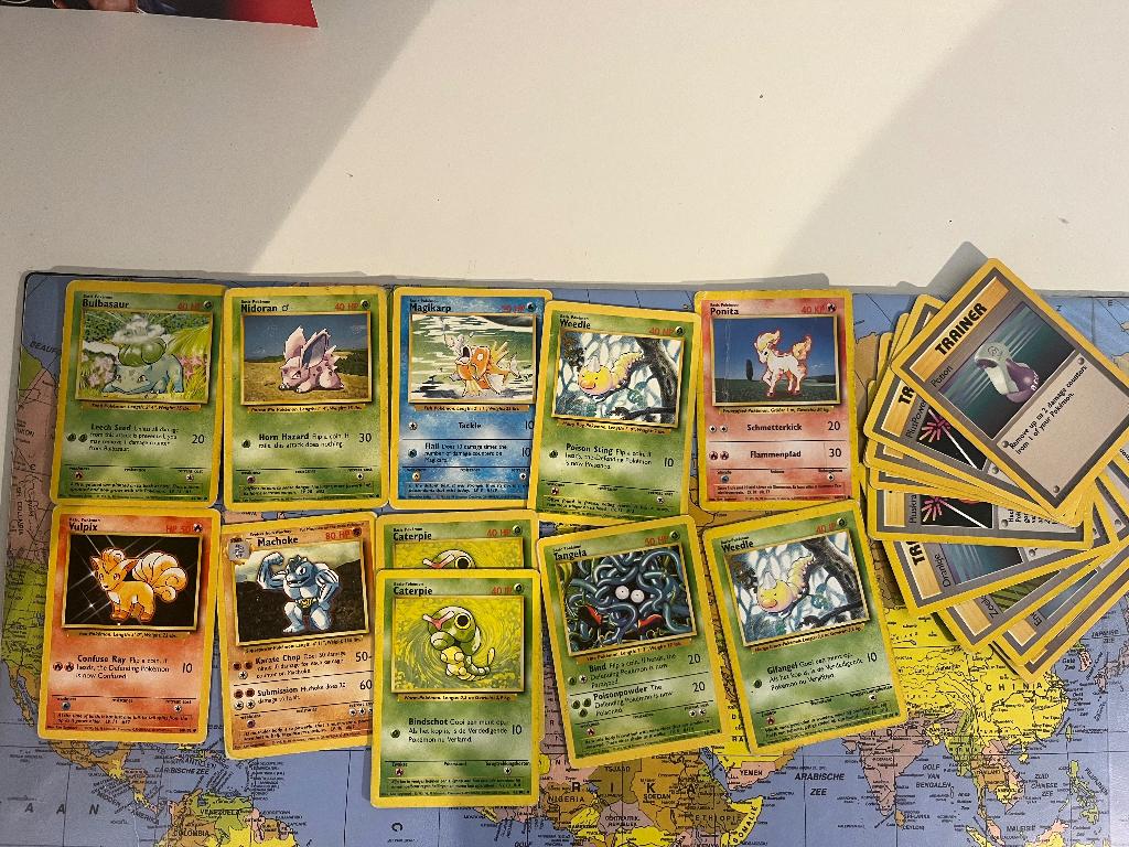 Erg veel (oude) Pokemon kaarten, Ophalen of Verzenden, Zo goed als nieuw, Meerdere kaarten