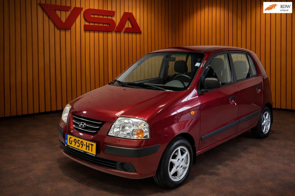 Hyundai Atos 1.1i Active Young|Stuurbekrachtiging|5 deurs|zu, Voorwielaandrijving, 4 cilinders, Met garantie (alle), Leder en Stof