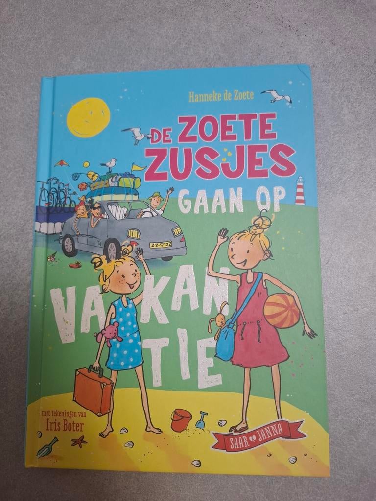 De Zoete Zusjes gaan op vakantie - Hanneke de Zoete, Ophalen of Verzenden, Gelezen, Hanneke de Zoete, Fictie algemeen