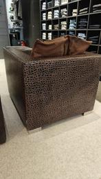 Minotti 2 Bruine fauteuils met krokodillenprint, Ophalen, Gebruikt, Stof, 75 tot 100 cm