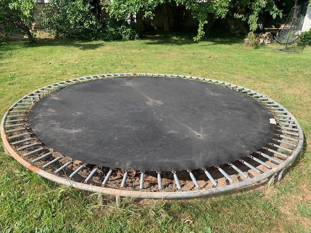 trampoline Berg in ground, Kinderen en Baby's, Speelgoed | Buiten | Trampolines, Gebruikt, Ophalen