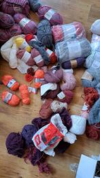 Grote partij wol en katoen bollen, Hobby en Vrije tijd, Breien en Haken, Gebruikt, Breien of Haken, Onbekend, Ophalen of Verzenden