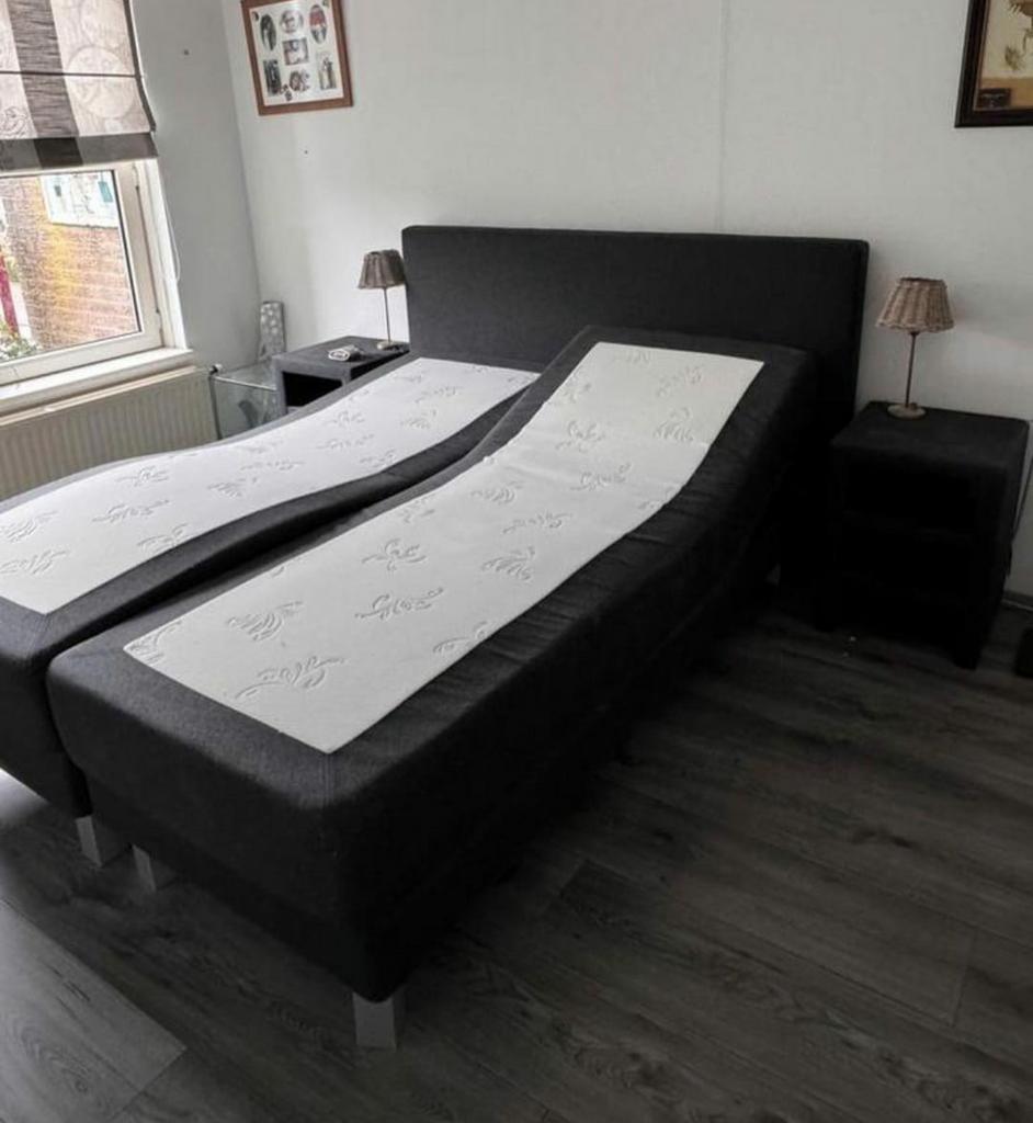 Bezorging is mogelijk 160x210 inzgs elektrisch swss sense, 210 cm, Tweepersoons, Ophalen of Verzenden, Zo goed als nieuw