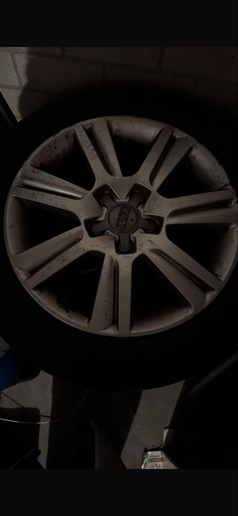 Winterbanden incl. velgen Audi A4 - 17 inch, Auto-onderdelen, Gebruikt, Banden en Velgen, 17 inch, Personenwagen