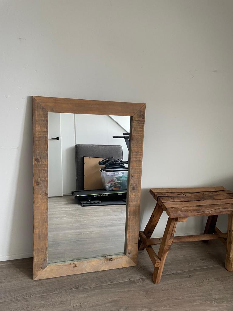 Houten spiegel, Huis en Inrichting, Woonaccessoires | Spiegels, Ophalen, Minder dan 50 cm, Zo goed als nieuw, Minder dan 100 cm