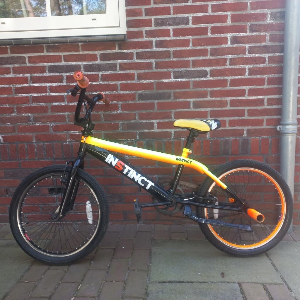 Mooie rijklare crossfiets bmx instinct 20 inch., Ophalen, Gebruikt, Staal, 20 tot 24 inch