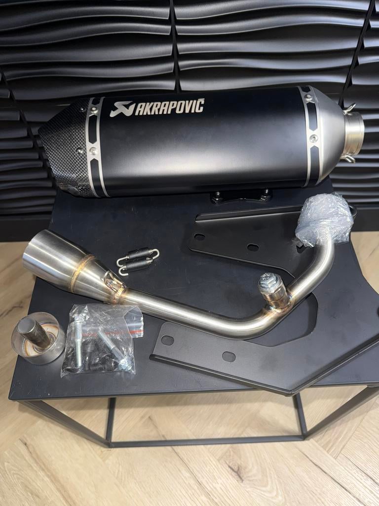 Akrapovic compleet vespa e4/e5 Nieuw ook zip, Ophalen of Verzenden