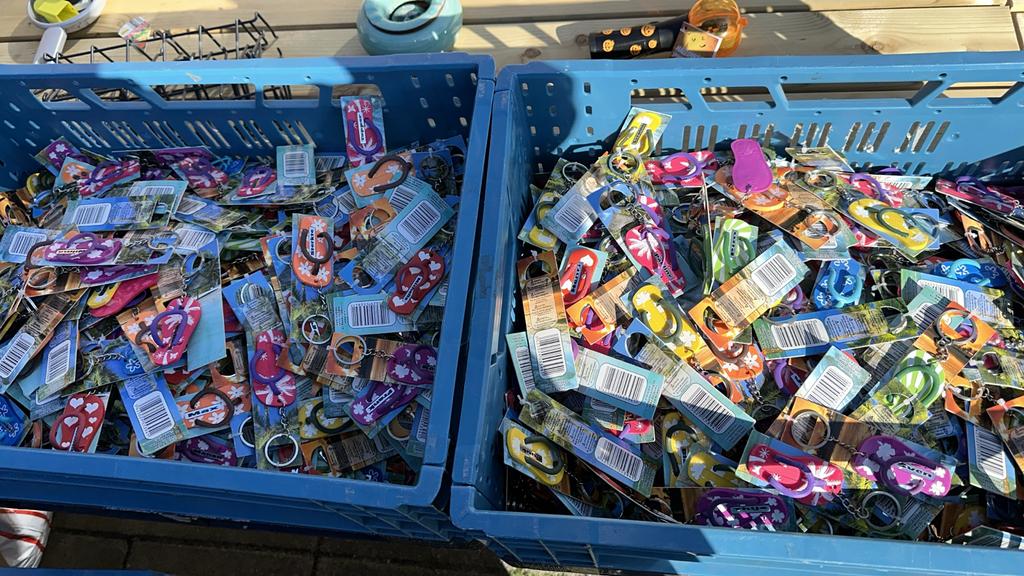 1000x Sleutelhangers slipper met en zonder naam, Ophalen of Verzenden, Nieuw, Overige typen