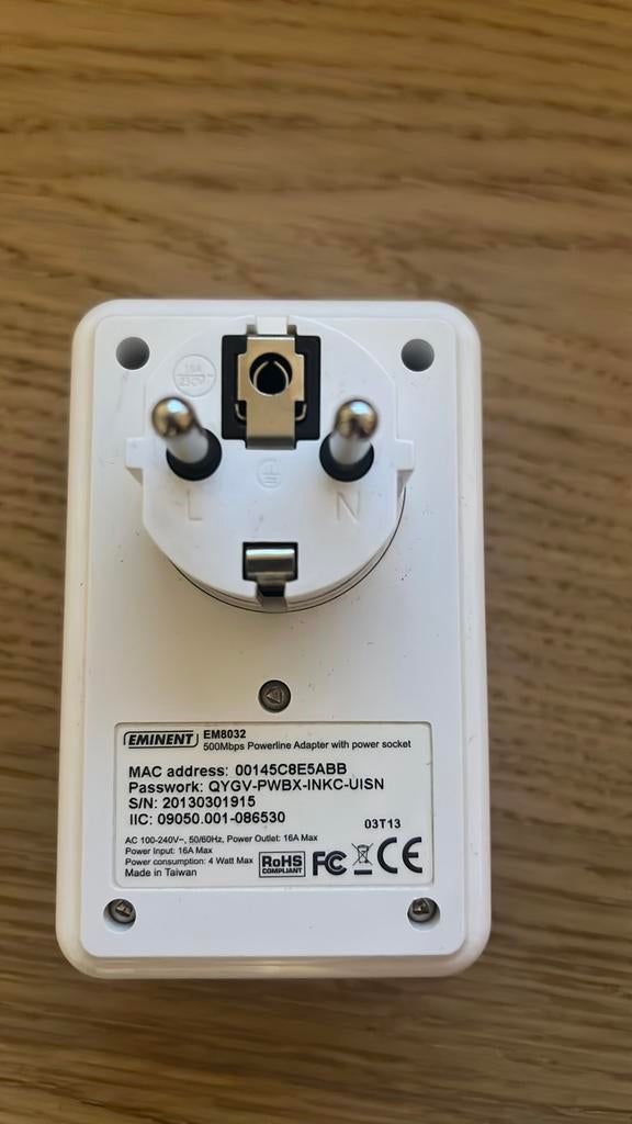 Eminent 500mbps wifi versterker met stopcontact, Ophalen of Verzenden, Gebruikt