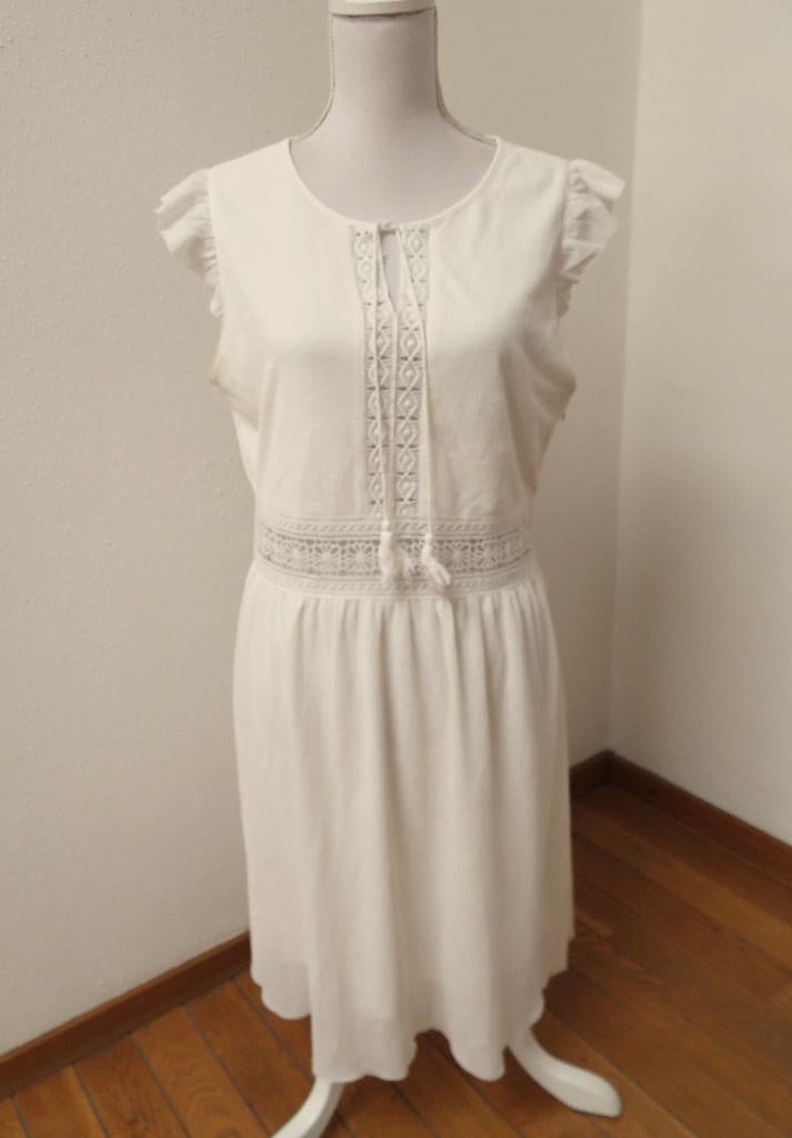 Z45 VILA jurk kreukvrij ivoor wit maat XL = 40 in Ned, Wit, Vila, Maat 46/48 (XL) of groter, Ophalen of Verzenden